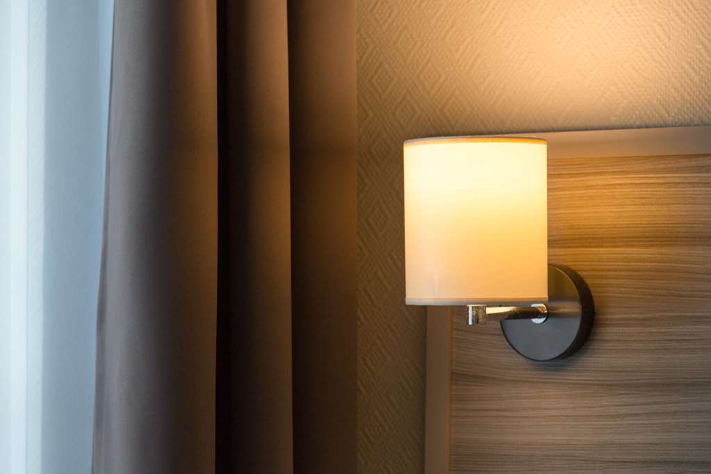 Hotel Henri IV Coutras Rum bild